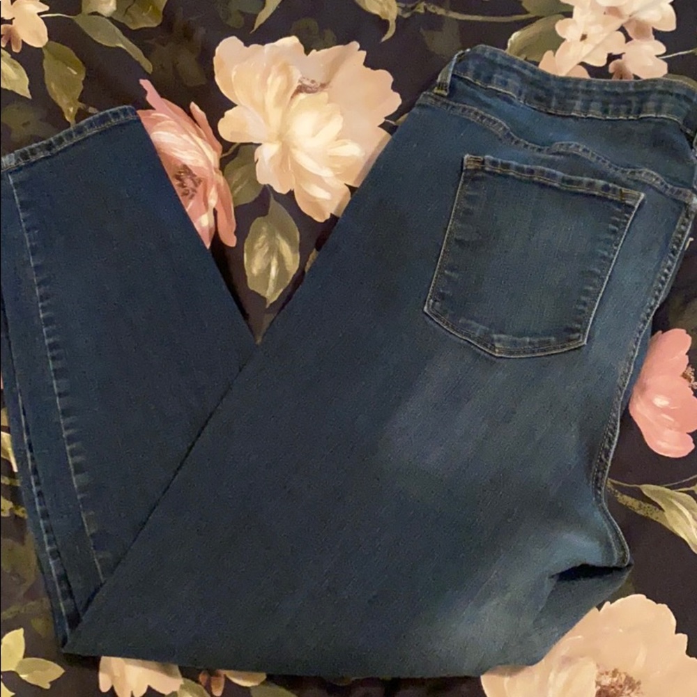 ✨3/$10✨Old Navy Rockstar Jeans